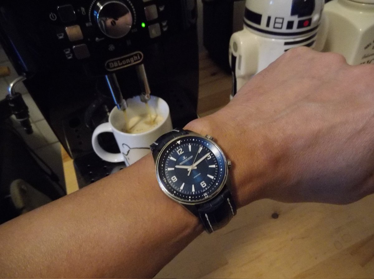 smartalix's tweet image. Time for coffee! Wearing the handsome #JaegerLeCoutre Polaris, I've got a video on this #watch on my YouTube channel #TalkingTimepieces, please check it out and subscribe! 
youtube.com/c/TalkingTimep…