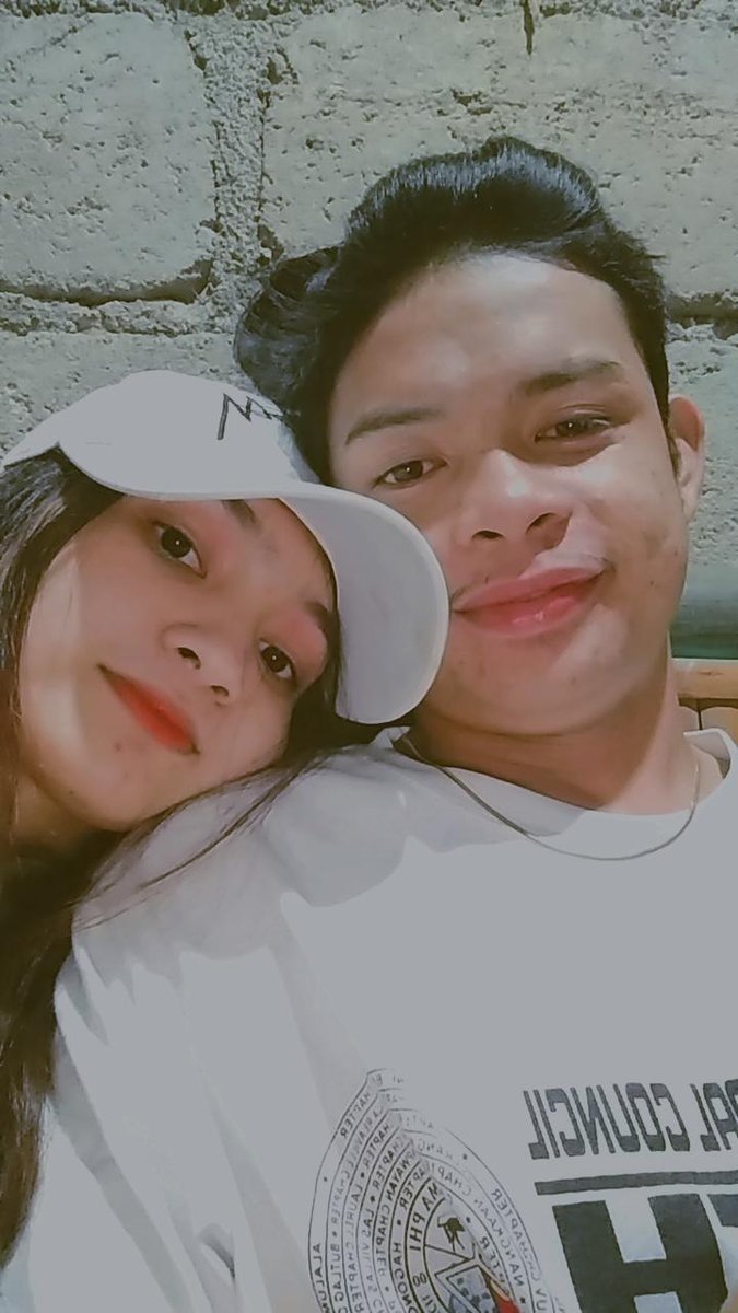 qetyipsf's tweet photo. Starting a new year with you @carlooo12428807 ,iloveyou❤️😍 https://t.co/sSWfdKeX6w