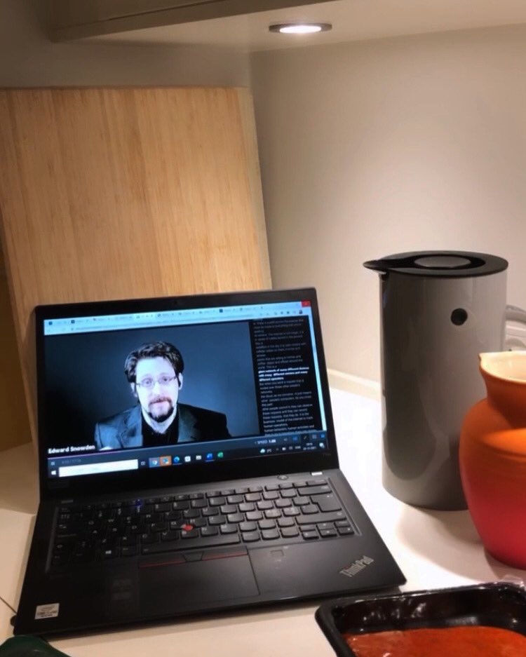 KatrineKPeders1's tweet photo. Another year with lockdown lectures, online classes and virtual campuses has passed. Peak of my 2021-online study-life was @Snowden as a guest teacher in my kitchen. #lockdown #NewYear2022 #HappyNewYear #lockdownlectures #Covid_19 #classroom #campus #humanrigths #Onlineclass https://t.co/j3BAi2HIFe