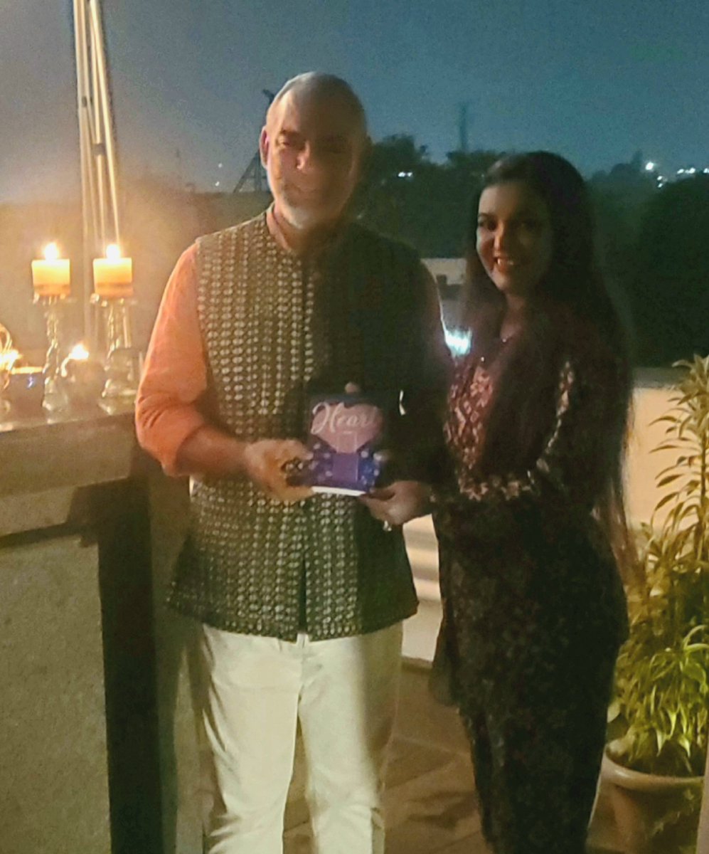 GlobalPitara's tweet photo. Presenting my debut novel #MySuitcaseHeart published by @Rupa_Books   to the Paraguayan Ambassador at his residence #debutnovel #novel #Novella #romancenovels #Writers #writerslife #published #AuthorsOfTwitter #authorlife https://t.co/bns7tR5wD1 https://t.co/dpPVmJjiYx