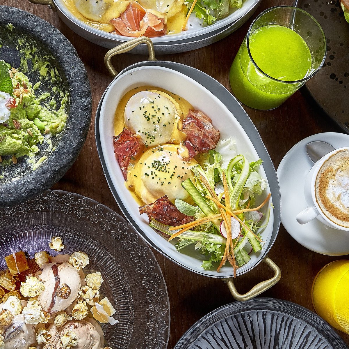 BiBoDaniGarcia's tweet photo. El primer domingo del 2022 pide un brunch como este para empezarlo con buen pie. 💥

Huevos benedictinos, guacamole, nutella para morir…Y mucho más.🍳☕

https://t.co/AsYKX8OjuP

#BiBo #BiBoDaniGarcía #BiBoMadrid #DaniGarcíaChef⁠ https://t.co/hFyabfb3OE