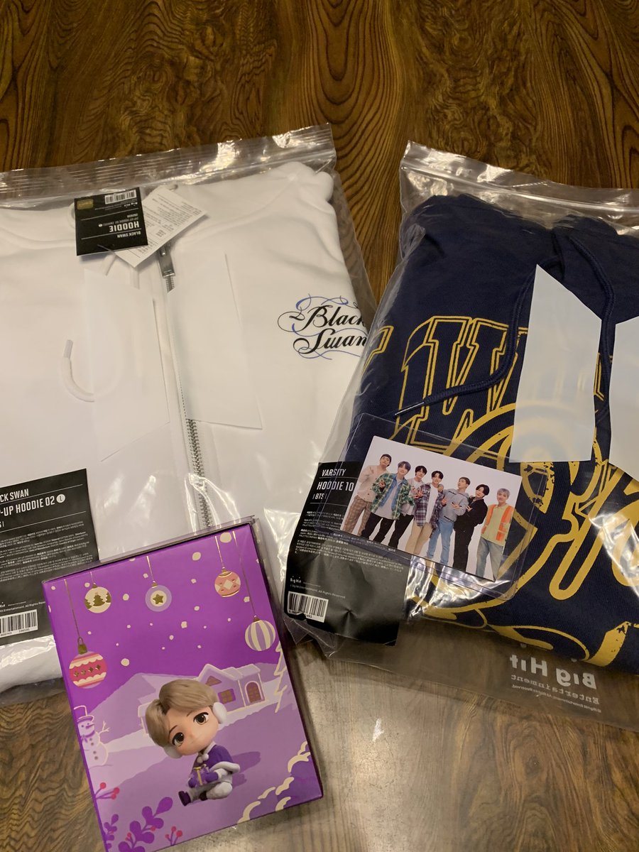 Mm1Twice's tweet photo. Fortune box やっと開けたので交換募集します！

スノードームのジミン　ちゃんはアパレル関連と交換お願いします

もし交換できるものがありましたらリプかdmお願いします！写真付きだとありがたいです！

#bts交換　#FortuneBox #fortunebox交換　
#フォーチュンボックス #bts https://t.co/4omwLfKXxZ
