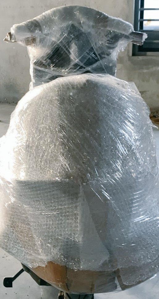 Myself_AS_'s tweet photo. My New Year Gift 🎁 To me..😌 From Myself..😁 On its way..🚚 to me..🤗 https://t.co/lud1yzWnsk