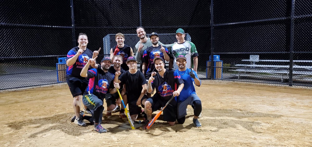 J_J_Dub's tweet photo. New Brighton Monday Night Champs https://t.co/tAOzuQ1Oi5
