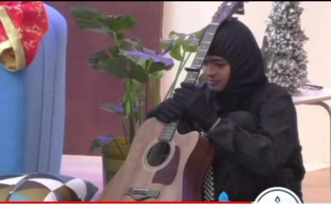 BabyboyKd <a href="/kdestrada_/">kyle daiñel estrada</a>   ginagawa m dito heheheh

PBBLIVE WITH KD