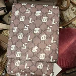 一周回っておしゃれ？しまむらに売っている最強のポシェット!