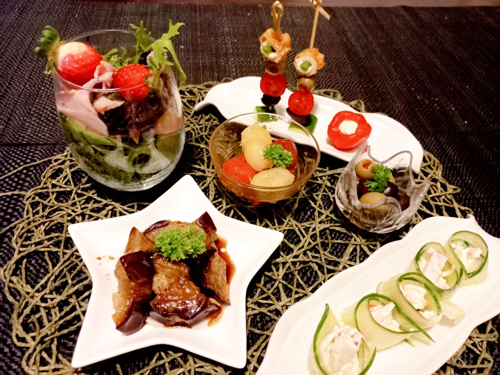 Tomoka881's tweet photo. Japanese tappas.
#FoodieBeauty
#yummy
#tappas https://t.co/EPK14ZdjUd