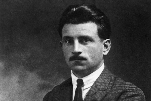 laurentalbaret's tweet photo. [#Latécoère] 2 janvier 1891 /2022 • Naissance de Didier Daurat, pilote de la Grande Guerre et directeur d'exploitation des Lignes Aériennes Latécoère le 1er octobre 1920. « [comme pilotes] je n'ai pas besoin d'artistes de cirque, mais de conducteurs de bus » #aeropostale #Daurat https://t.co/SrjamI0ZHp