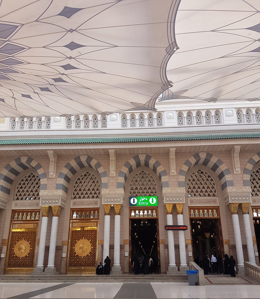 stfu4once's tweet photo. There's an indescribable joy, love and everlasting peace in madinah. 
Utterly in love w this city. https://t.co/cFkNyUVqIr