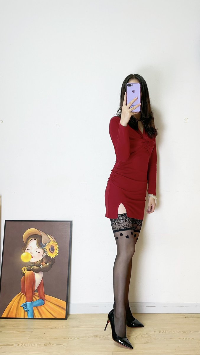 @limerencem 新的一年，和涞觅一起红红火火！
#涞觅不止丝滑
#肉丝
#丝袜
#美腿
#恋足 https://t.co/JCp9u054xT