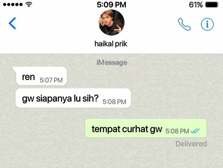 rendradityaa_'s tweet photo. hyuckren lokal au.

─ friendzone adalah gambaran hubungan haikal dan rendra, gak percaya? https://t.co/nhhqCkH3r2