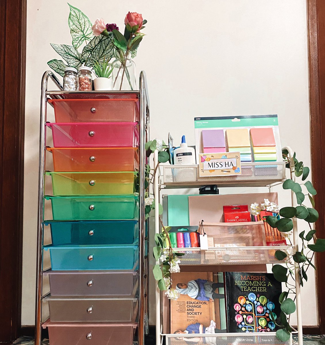 ha_teaches's tweet photo. Kmart and IKEA have such great deals right now! So happy to have found a 15 sticky notes pack and it was ONLY $4🤩  #acuedu_p https://t.co/6Xvglxdbwi