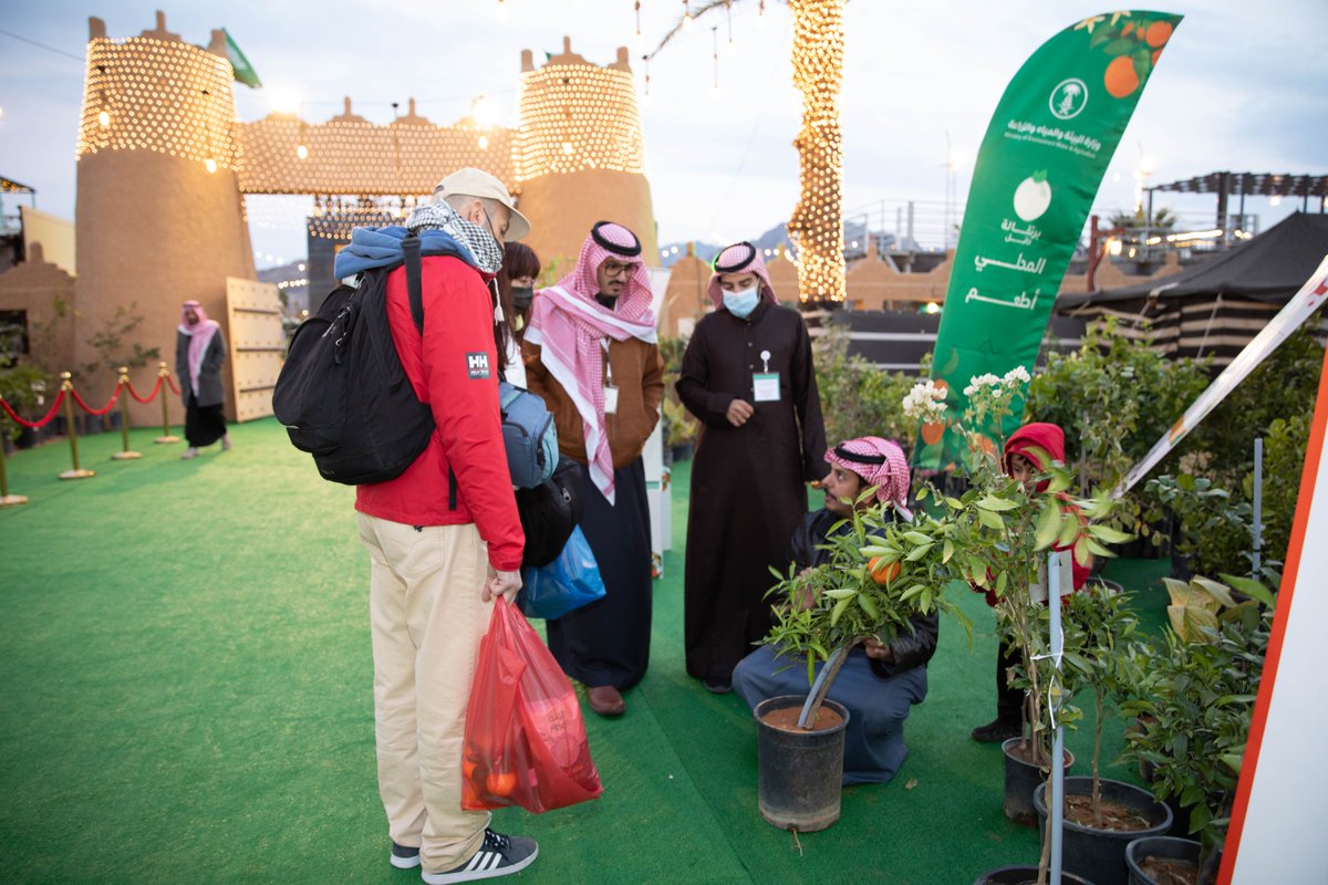 oranges_hail's tweet photo. #مهرجان_برتقالة_حائل 
شكراً لحضوركم، لتفاعلكم، لتميزكم، ولابداعاتكم
كنتم في موعد مع #حائل الجمال🤗 في أجواء بنكهة البرتقال🍊 https://t.co/1coN3Duxqz