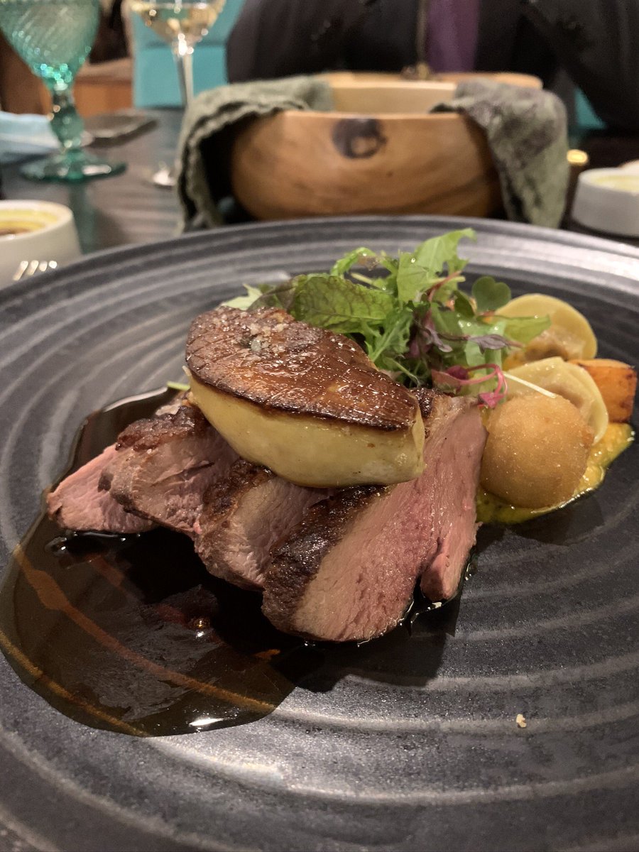 gunewan's tweet photo. Fabulous presentation, attentive service and exquisite delights @dopporto Options to chose:  https://t.co/crM8L1YkQ7 Put it on your list when visiting the beautiful city of #Porto #Portugal https://t.co/fxiPxSlLkm