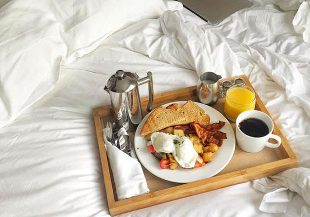 Are you a Sunday Brunch person or breakfast in bed? We have both! #breakfast #breadfastinbed #beachhotel #lovedaytonabeach #theplazaresortandspa