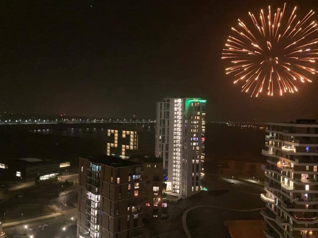 corschaake's tweet photo. Beste wensen voor allemaal #AlmereDuin #gelukkignieuwjaar #2022NewYear #prachtigwonen https://t.co/WgdPzxEiVn