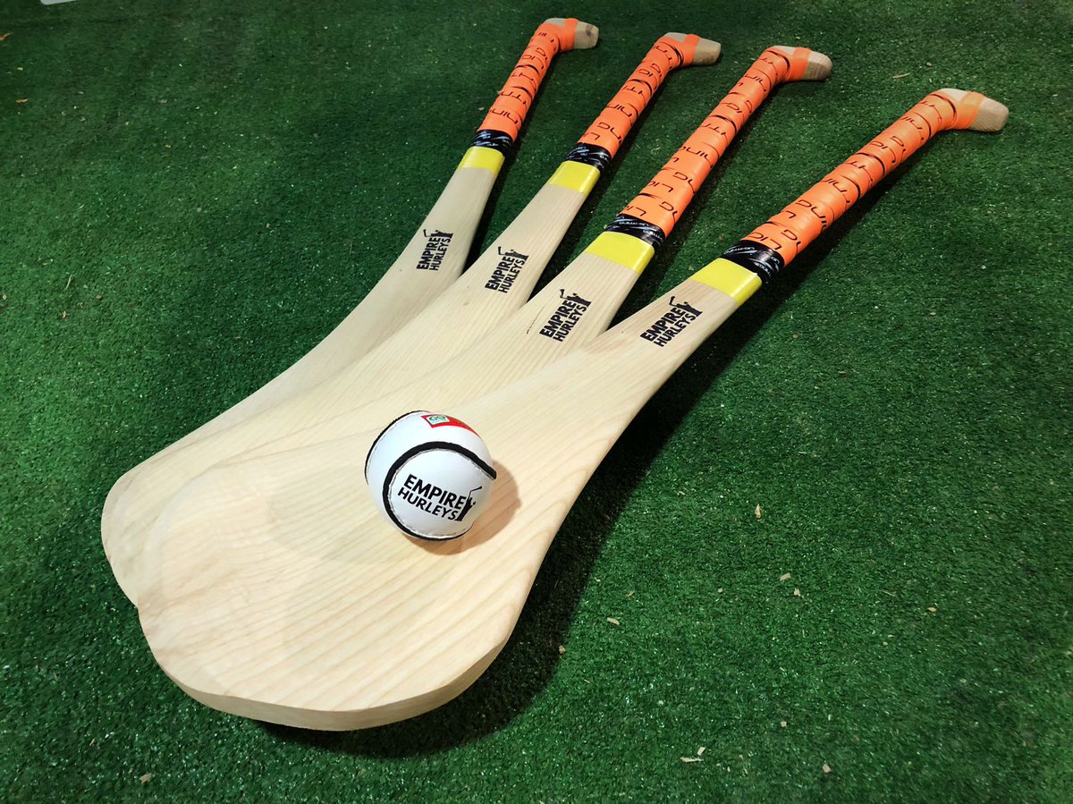 Wishing you &amp; yours a very happy, healthy &amp; prosperous new year. We would like to thank our valued customers for their orders this year, &amp; we look forward to welcoming many new customers in #2022. Cheers to more shared successes! 
#hny #empirehurleys #goalkeeperhurleys #usagaa