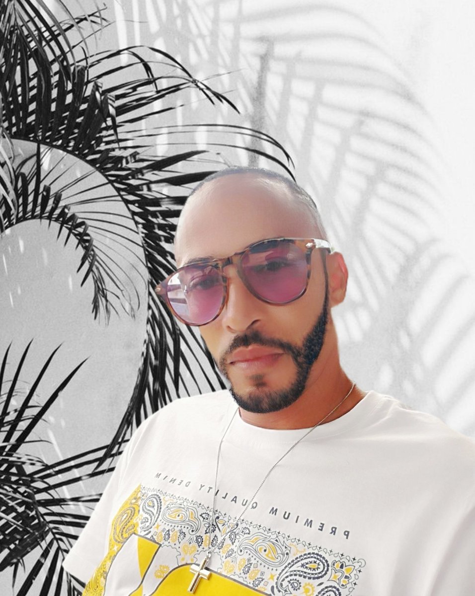 Trevor  (@dertrevor) on Twitter photo 