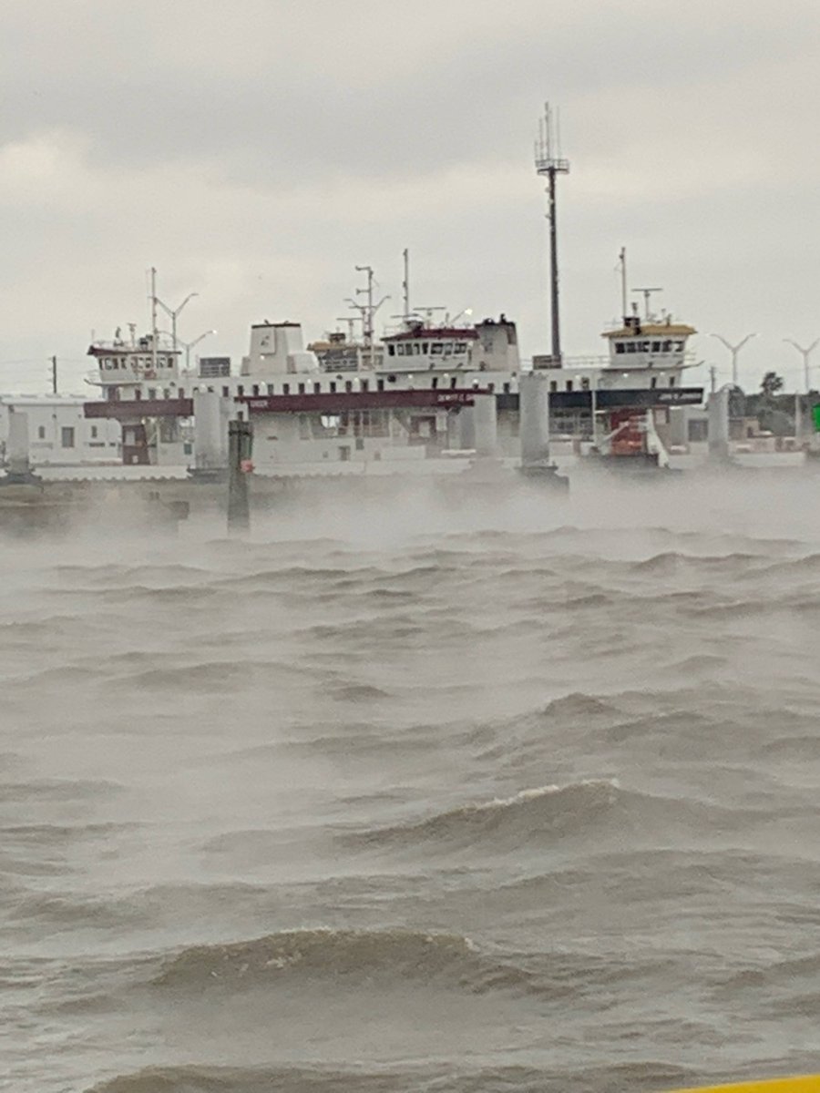 GalvestonFerry tweet picture