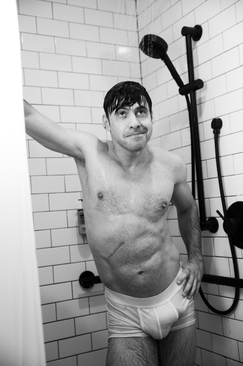RickyFoxRM's tweet photo. First shower of the year has to be remembered https://t.co/3sicCJsVgj