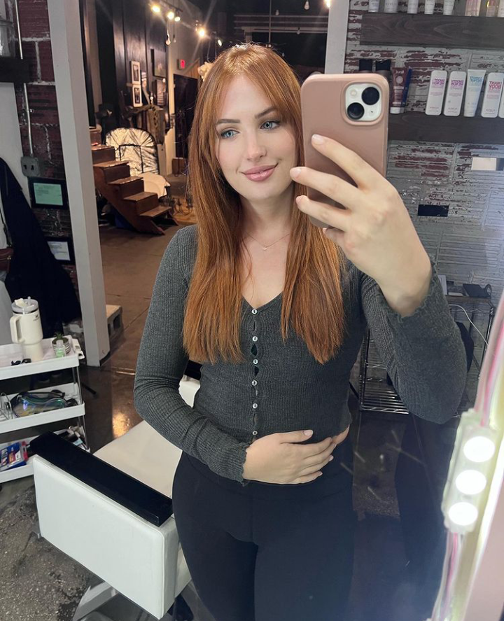 tampakologos's tweet photo. Oh No... Our hair is red 😁
#FirstSunday2022 https://t.co/pfXAd4mcT9