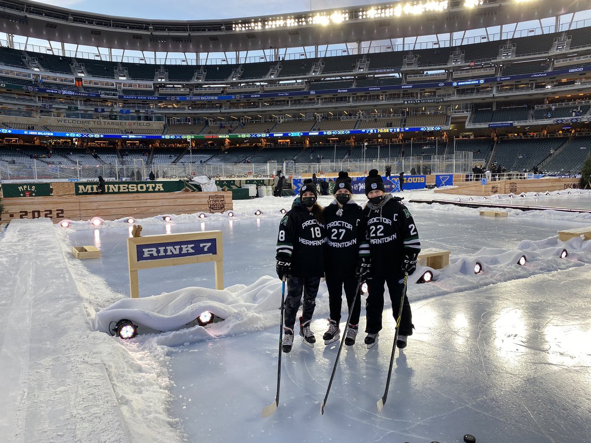 PHMirage's tweet photo. Thank you @NHL for the recognition and allowing our program to be part of the Winter Classic! What an amazing experience! 🤍 https://t.co/26pxWSgaUi