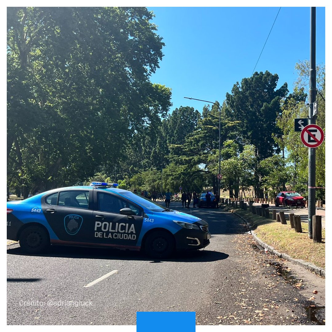 todonoticias's tweet photo. AHORA - Murió una de las mujeres atropelladas en los Bosques de Palermo  https://t.co/g4XQqZ6KgC https://t.co/lZzRZ3jNH4