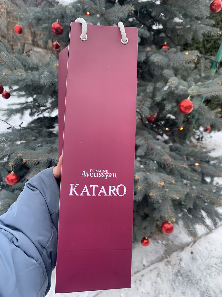 ISafaryan's tweet photo. Starting NY with Positive News
Visited G. Avetissyan at newly opened #Kataro winery in #Yerevan. Can’t compare it with the one occupied by 🇦🇿 in #Togh &amp;its picturesque landscapes, but perspective of making worldwide known wine again is giving hope
Much love and respect to Grisha! https://t.co/6072hdbbml