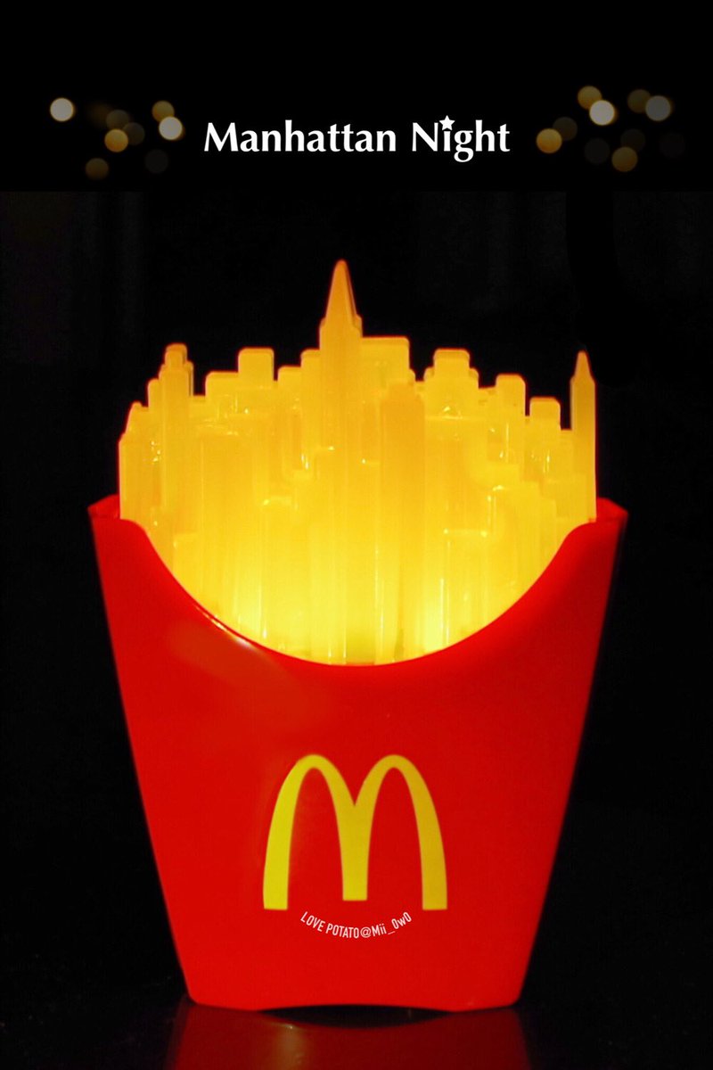 2022年最初に撮ったものはポテトライト🍟マンハッタンのビルにみたてたデザインらしくキラキラしてる！マックさんありがとう☺️ #マック福袋