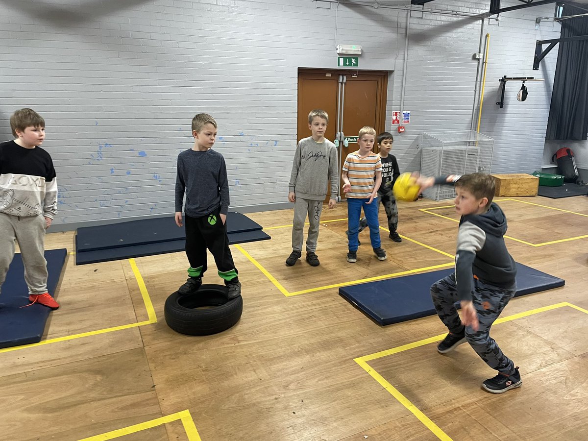 coachgunnbball's tweet photo. Bomb 💣 Young Sports Leaders Jessica, Daisy & Amalie sharing a musical chairs style game with all the children 😁
#HAF2022 #FEASTiveFUN https://t.co/4O37HhjXla