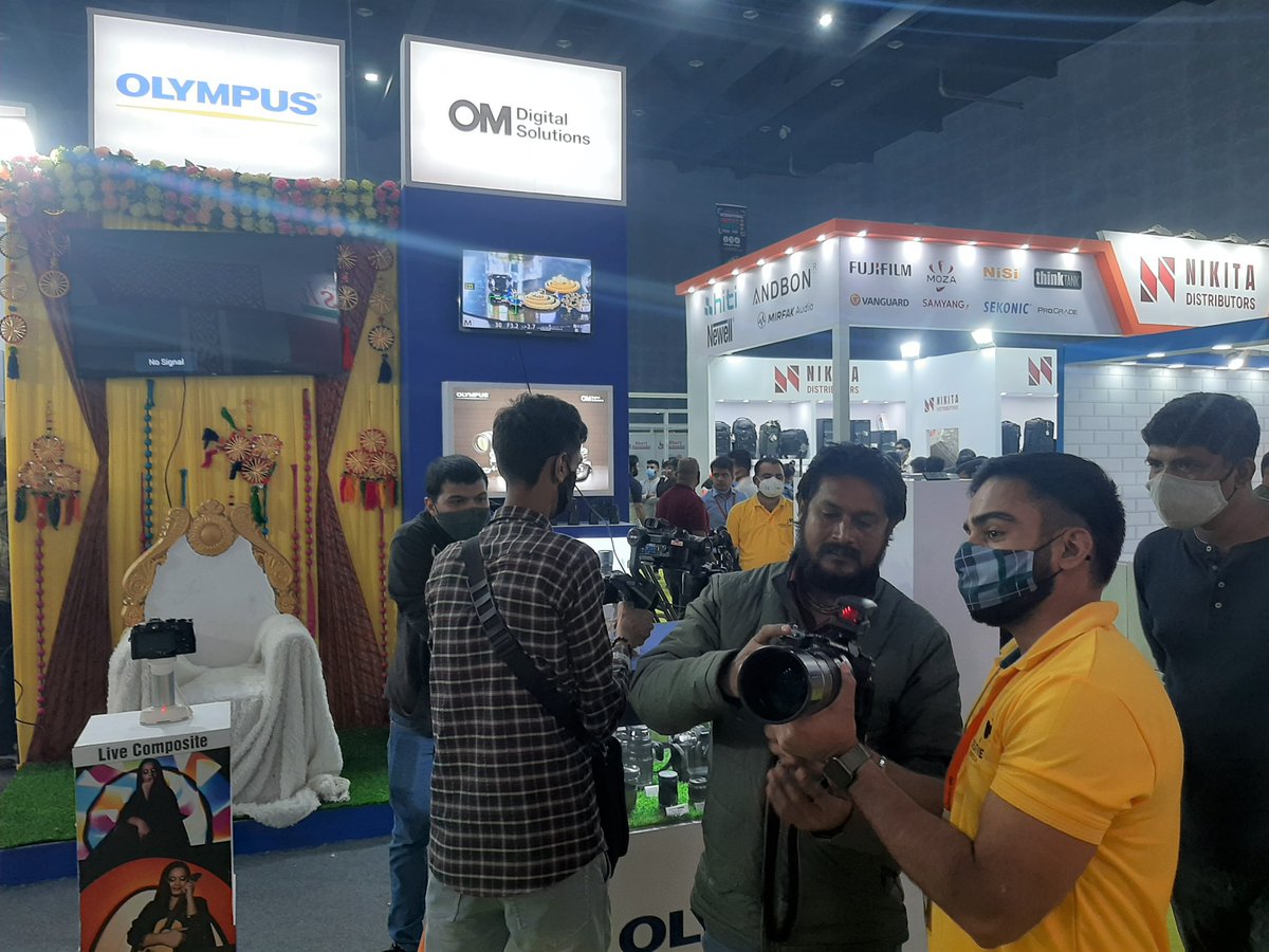 OlympusProIndia's tweet photo. OLYMPUS PRO India interacting with photographers at India International Photo Video Trade Fair 2022 at Ahmedabad.

Do visit us on 3rd &amp; 4th January 2022 to have a hand ones on our product. https://t.co/GbhrGLoAD4