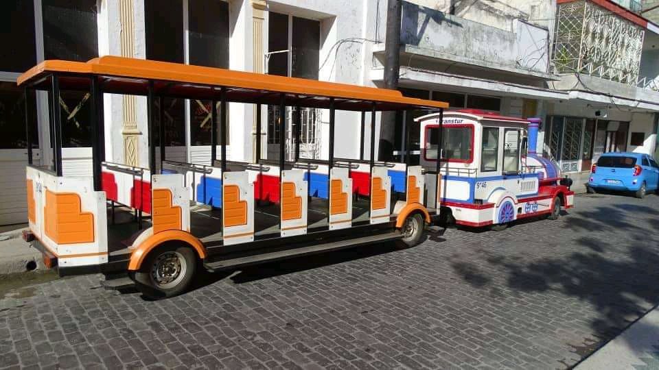 yudi_mercedes's tweet photo. En #VillaClara dedicamos las actividades de este primer domingo del año 2022 a nuestros niños. En la ciudad de #SantaClara comienzan a prestar servicios varios espacios dedicados a ellos. #Cuba 🤗🇨🇺 https://t.co/ch0OOii8tB
