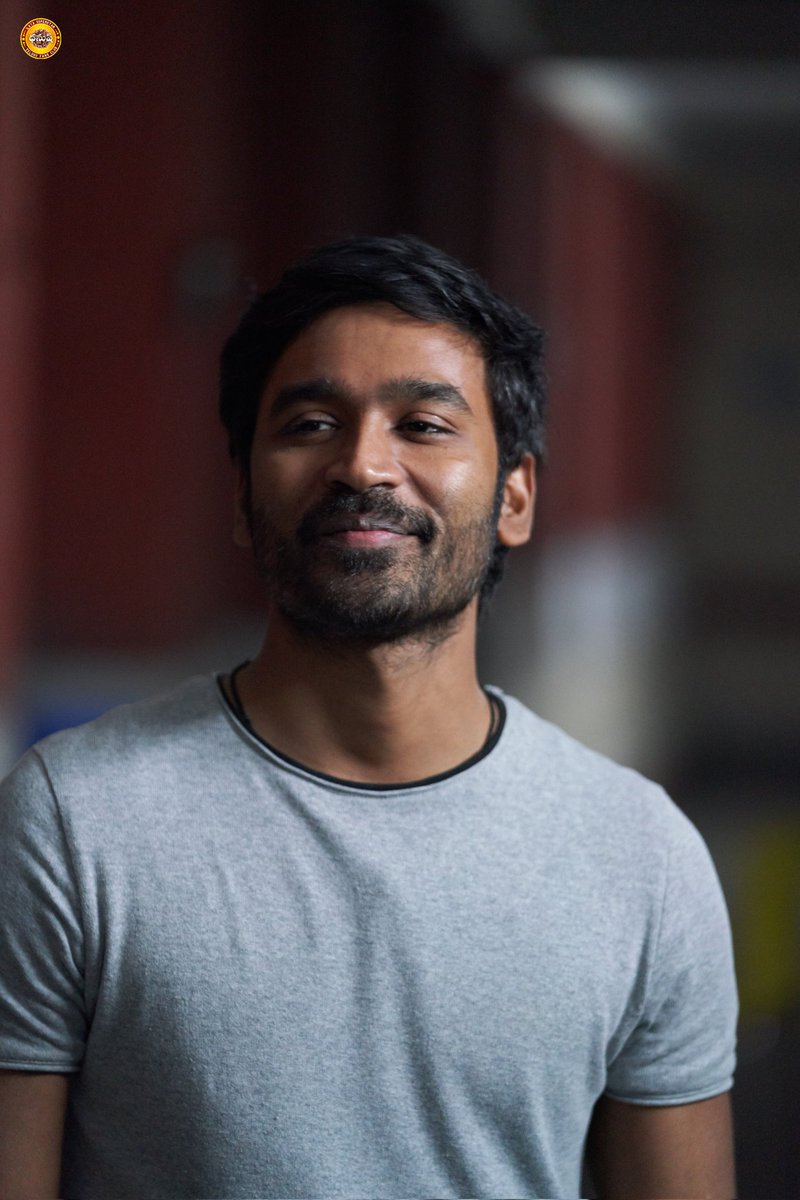 TeluguDFC's tweet photo. #AtrangiRe @dhanushkraja Stills ♥️

#NaaneVaruven | #Vaathi | #Maaran https://t.co/YdWSj828hZ
