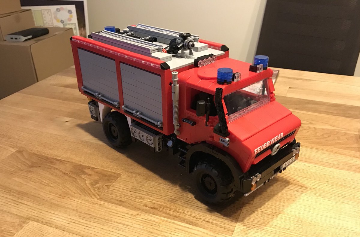Werner_Mo's tweet photo. Weihnachten gab‘s viele tolle Projekte, als siebtes Projekt wurde das TLF 3000 Varus #Schlingmann von ⁦@BluebrixxG⁩ heute fertiggestellt: https://t.co/MSwydcsjk6
