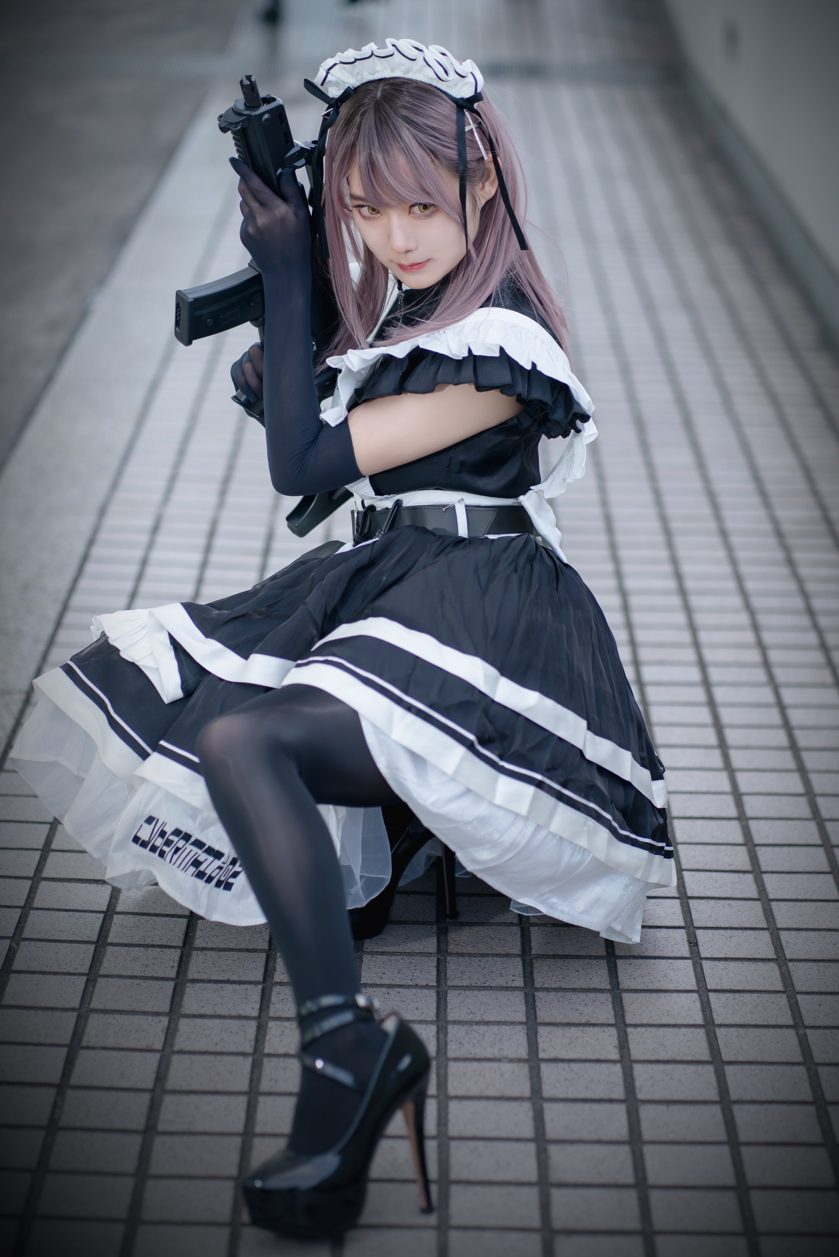 cosplayer maid outfit @non_caffeine96