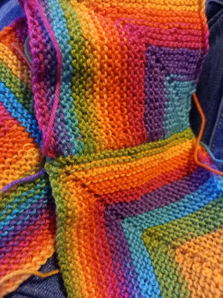 RandomYarning's tweet image. Progress on rainbow blanket for @JayHulmePoet old, cold, beautiful church. Still a long way to go, and also about a million ends to sew in...