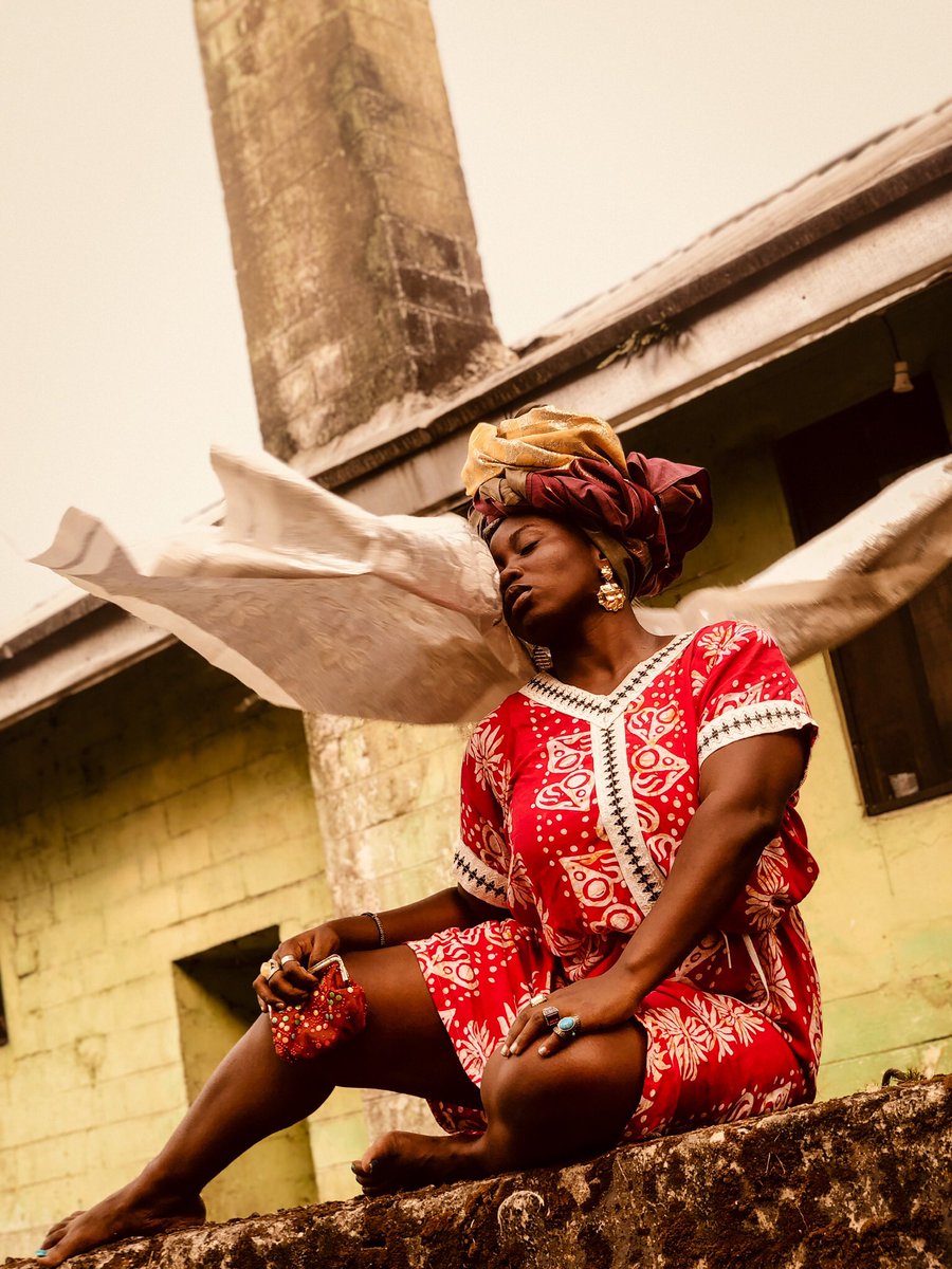 Hi, 
My name is Amaka I go by the bald fairy, I am Wardrobe Stylist, Accessory Designer, Costumier, Milliner and here are some of my collabs .
Please help retweet and like❤️

#fashionstylist 
#WWEDay1