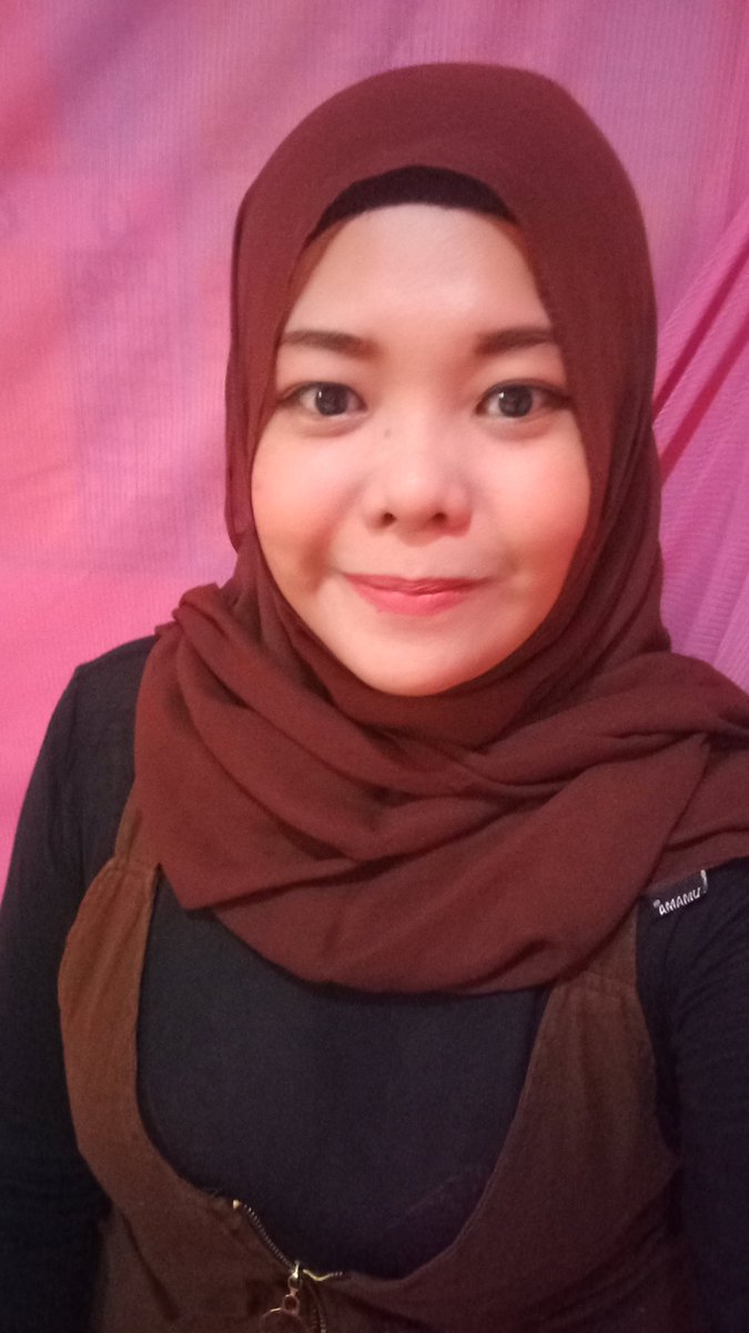Rhipao's tweet photo. Ya kalo gue nya suka sama dia tapi dia engga.. Yaudah lah.. Masa mau dipaksa.. 🤪 https://t.co/tcPDcNfq7i