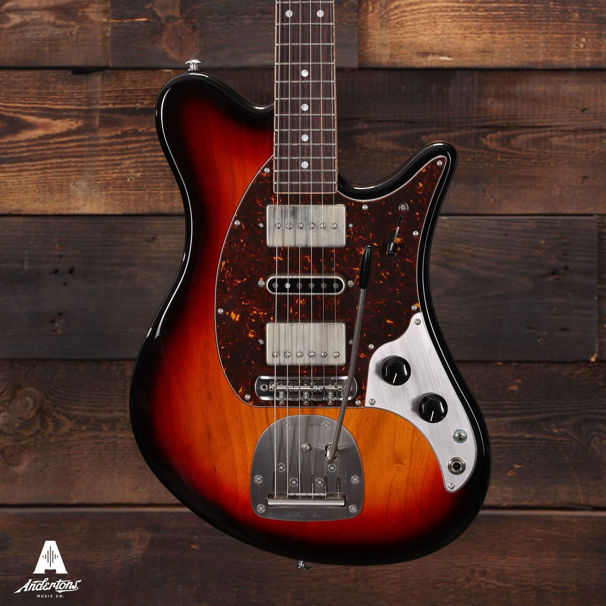 andertonsmusic's tweet photo. A nice way to brighten the day 🌞 

OOPEGG Supreme Collection Trailbreaker Mark-I in a gorgeous 3-tone sunburst https://t.co/lxRlSEG8I0 https://t.co/KMy9M4mYw3