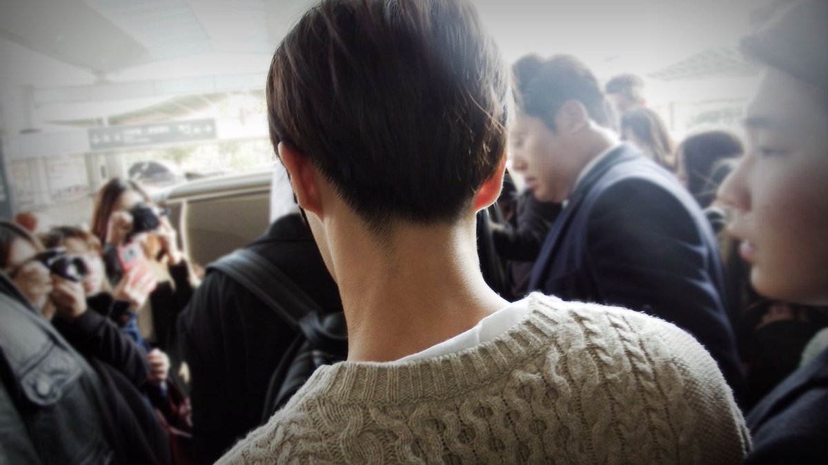 thehobiprint's tweet photo. Hoseok’s nape 😵‍💫 https://t.co/oiF3UT3cWn