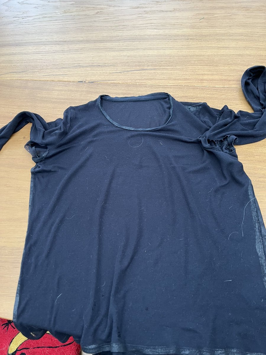 TraceyDalton50's tweet image. RIP long sleeved, 2nd layer top of the perfect material, fit, thickness, colour that’s been discontinued 😩😩😩#sameclothes