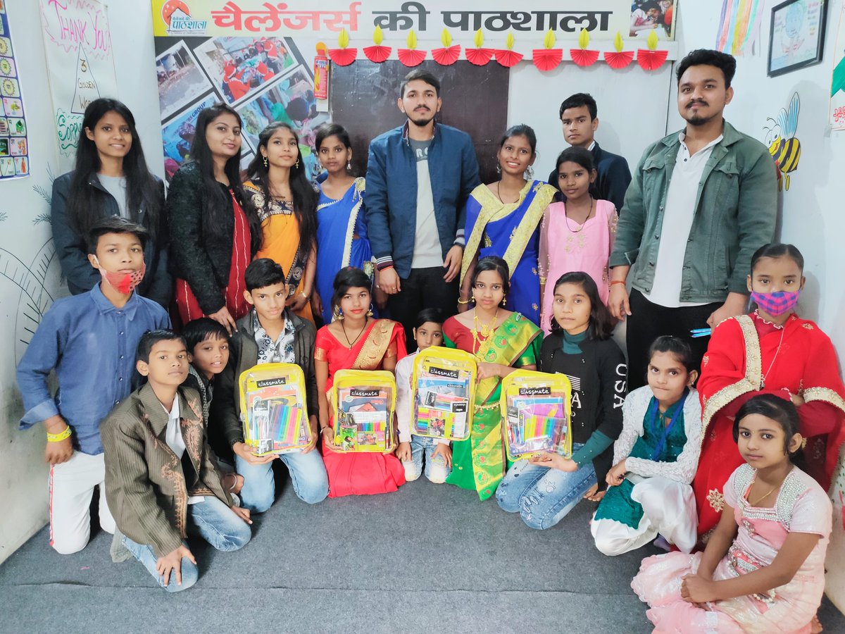 challengersgut's tweet photo. The little challengers presented the #dance_forms of different #states in a very beautiful manner.
While encouraging the passion of the children, they were also rewarded.
#littlechallengers #learningisfun #dance #TogetherWeCan #motivation #appreciate #Team #Challengers_Group https://t.co/fEWkCIruYc