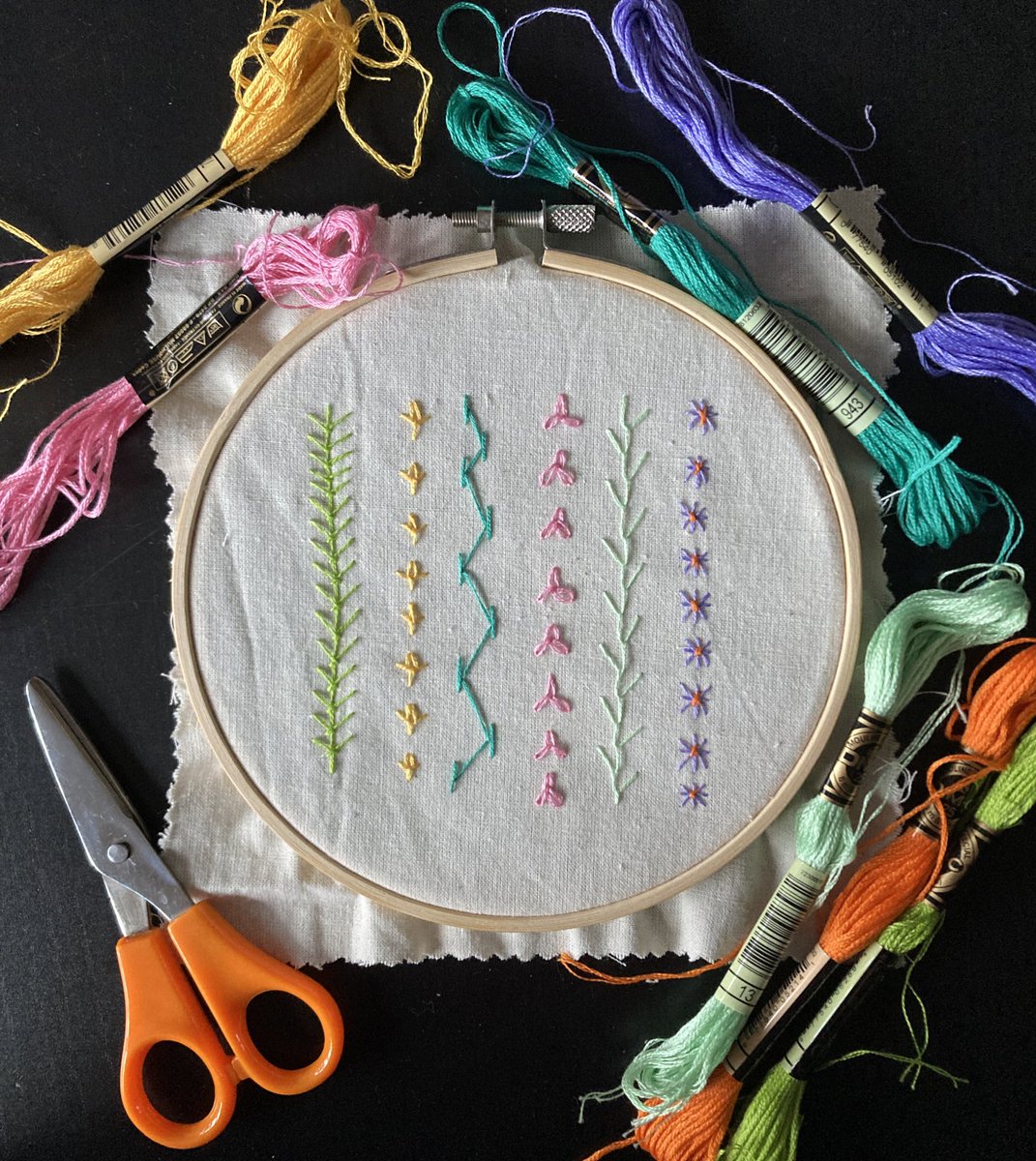 Dotty_Designs_'s tweet photo. Experimenting with some different embroidery stitches thanks to my new book. Do you have a favourite stitch to sew? #embroidery #embroiderystitches #embroiderysampler https://t.co/nzC2fw6Izy