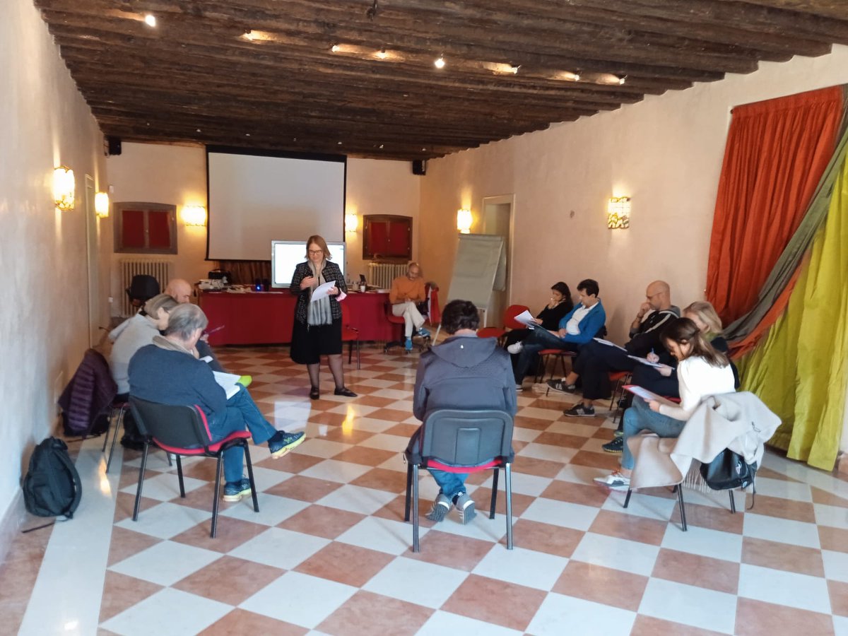 ProgLiberati's tweet photo. Altre #Foto  della quarta #edizione di   #Liberati! #progetto #crescita #personale #wsolutionsve https://t.co/CSQZfowbJd