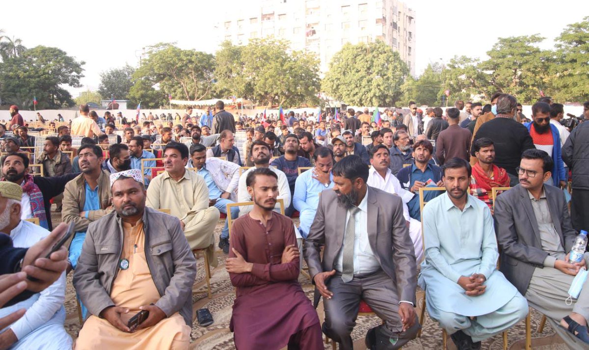 MQMPUpdates's tweet photo. بلدیاتی ترمیمی بل کے خلاف منعقد ہونے والے پاک سرزمین پارٹی کے جنرل ورکرز اجلاس سے PSP کی جوائنٹ سیکرٹری نائلہ منیر کارکنان سے خطاب کر رہی ہیں-
#PSPWorkersConvention https://t.co/mrvQvRlFnq