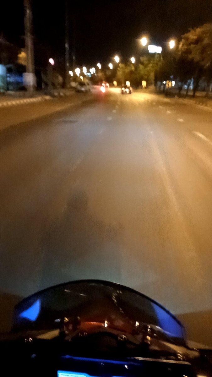 iliveu_za's tweet photo. เอาแค่หมดถังก็กลับ🛵 
#ไปเรื่อย https://t.co/uZfZEjoTNP