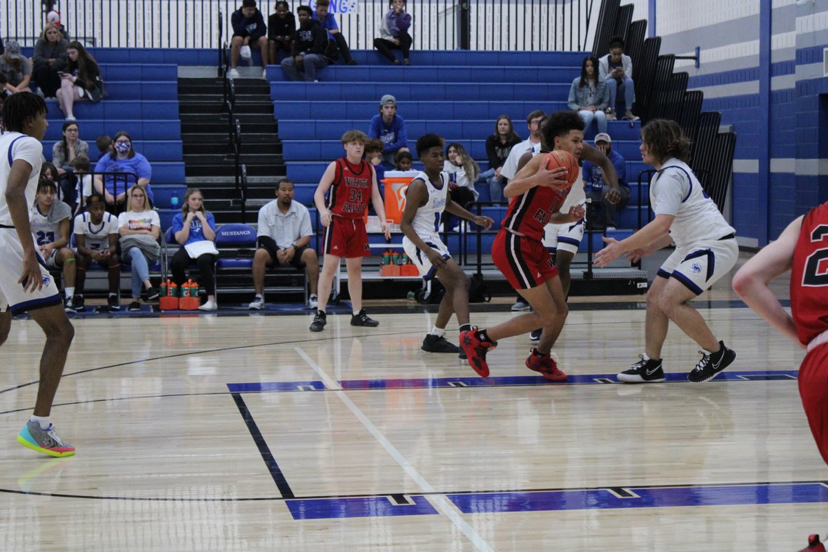 KeOndraeFleeks's tweet photo. Never underestimate if I'm a shooter🗣💰💯
#3made #yoteshoops
@OldHighHoops https://t.co/LjzXJVppxz