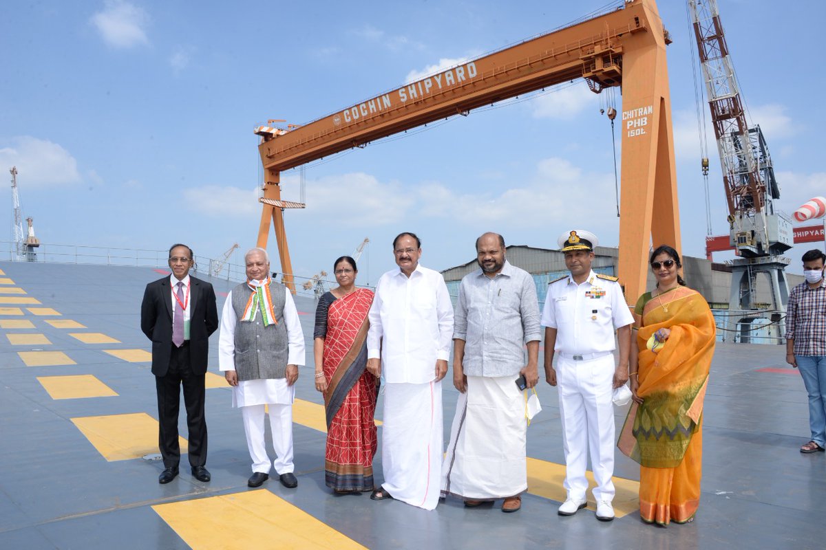 Shri <a href="/MVenkaiahNaidu/">M Venkaiah Naidu</a>, Hon’ble #VicePresident visited the Indigenous Aircraft Carrier (IAC) #Vikrant under advanced stage of constn at #CochinShipyardLtd at Kochi, 02 Jan 2022.
Ship is aimed for Commissioning by Aug 2022 to commemorate #AzadiKaAmritMahotsav
pib.gov.in/PressReleasePa…