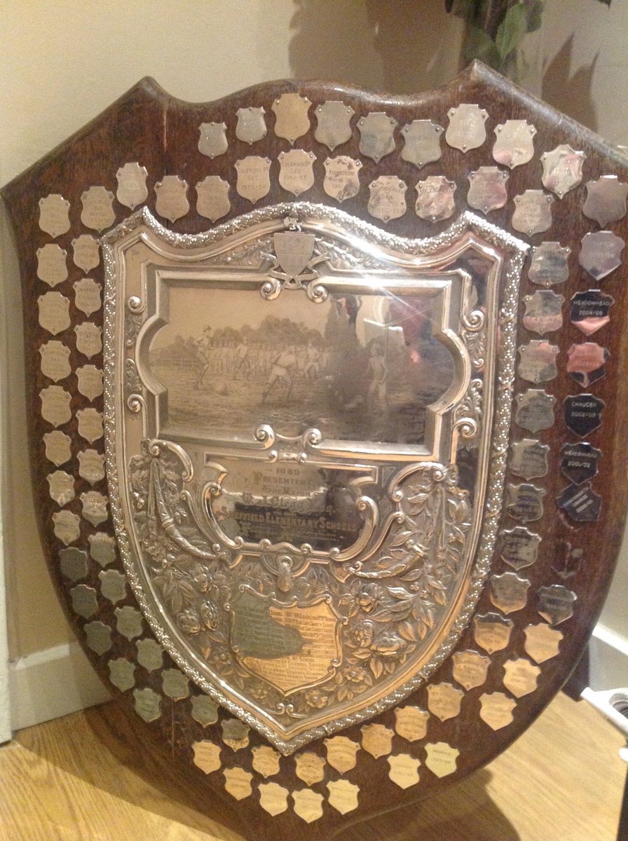 Year 11 football semi final draw 2022: <a href="/SilverdalePE/">Silverdale PE</a> v @WestfieldPEdept / <a href="/EccoPEdept/">Ecclesfield PE Dept</a> and <a href="/MeadowheadPe/">MeadowheadPE</a> v @ASCHSSheffield / <a href="/BradfieldPEDept/">Bradfield PE Dept</a>