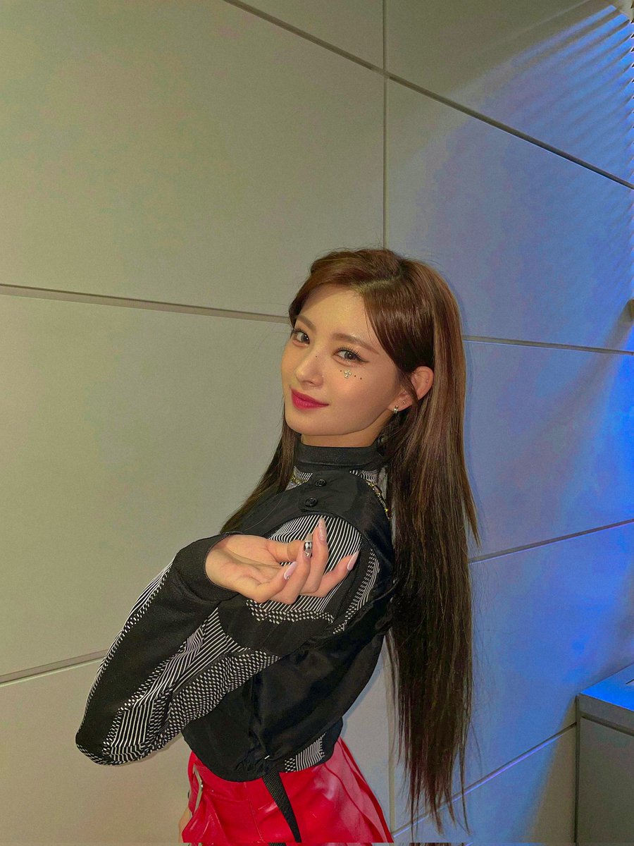 KSNWYR00's tweet photo. ⠀
⠀
SNS UPDATE —— JAN 02, 2022
09:30 PM⠀;⠀NRV GROUNDS ୧
⠀
⠀ https://t.co/2Ck2LaZb0W